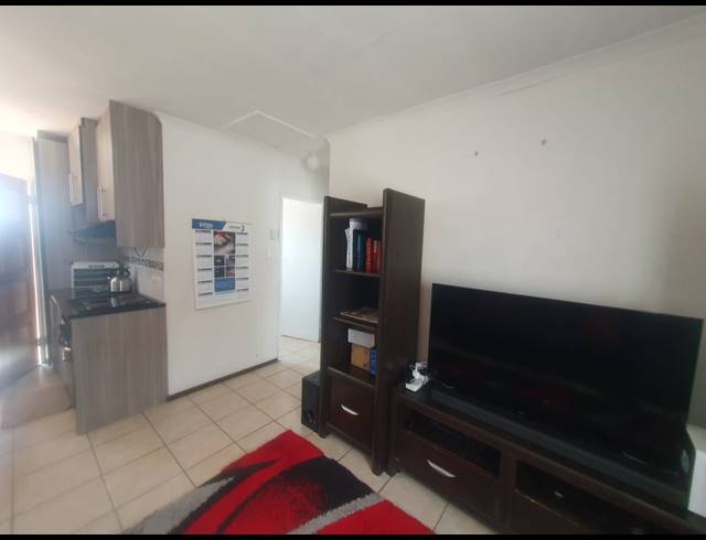 2 BEDROOM HOUSE FOR SALE IN SAVANNA CITY